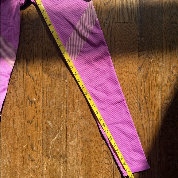 Alo, Yoga Illusion Seamless High-Waist Legging, MSRP $148 - Picture 14 of 15